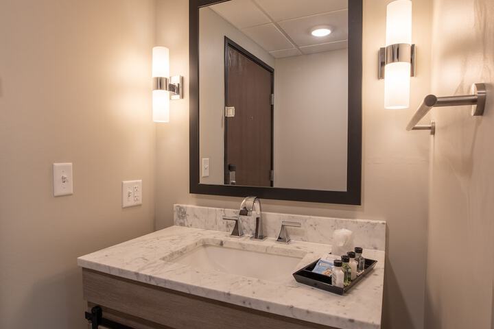 Room 14 of 23