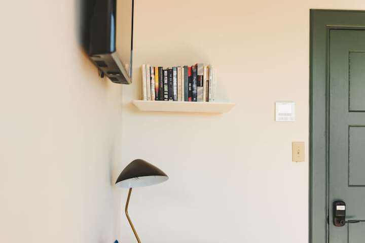 Room 30 of 79