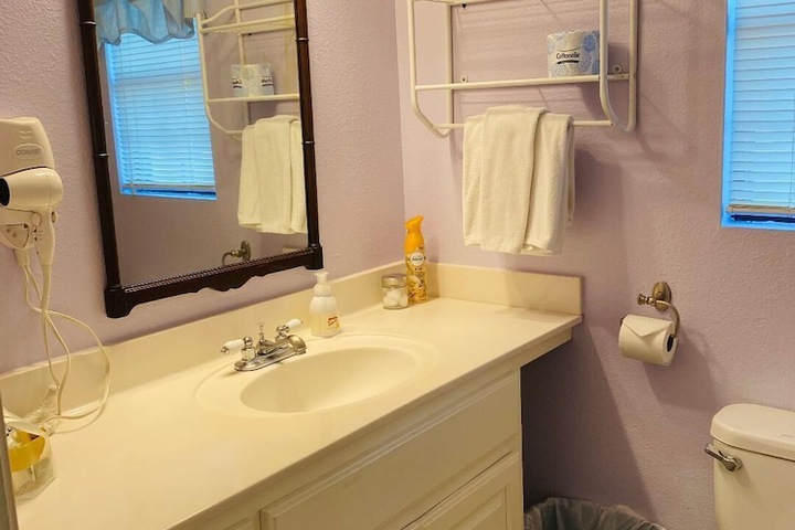 Room 17 of 29