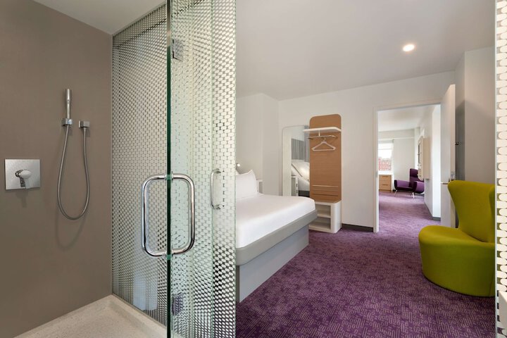 Room 12 of 50