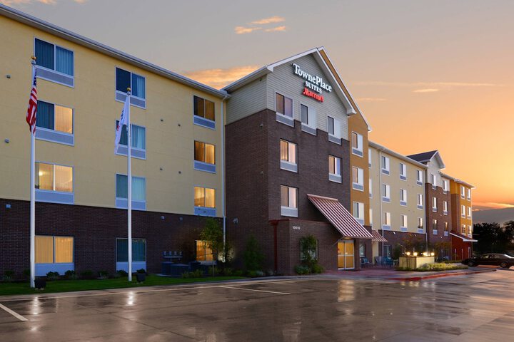 Hotel 2 of 27