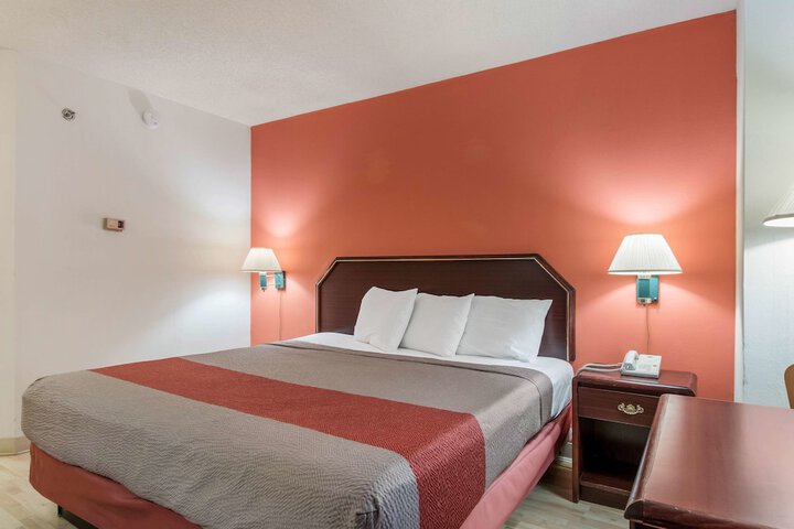 Room 14 of 29