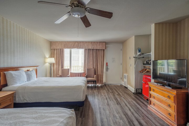 Room 60 of 143