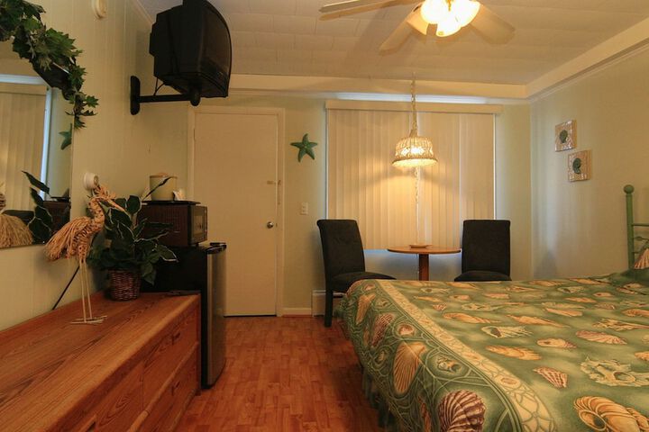 Room 26 of 42