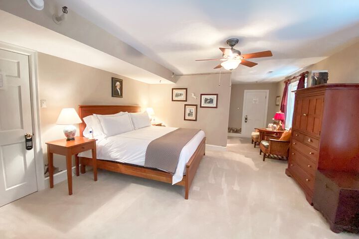 Abigail Inn