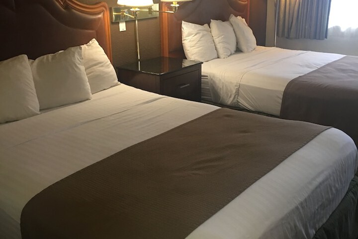 Room 11 of 26