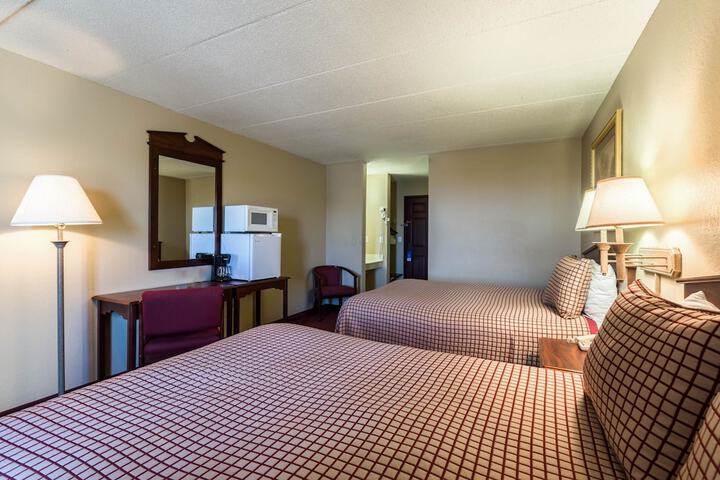 Room 15 of 37