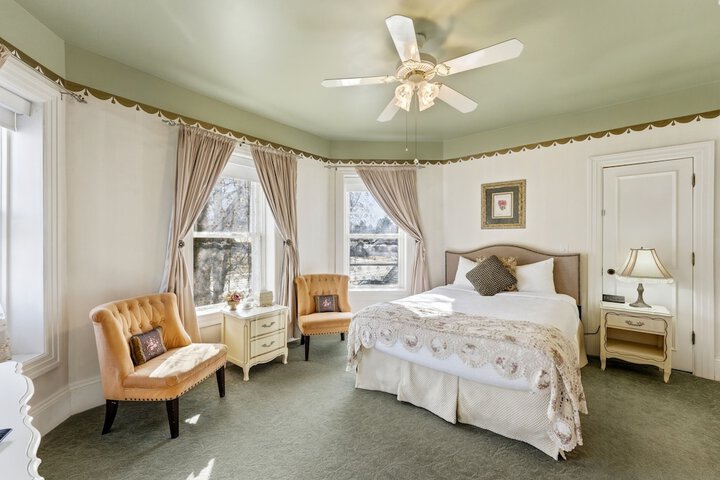 Heber Senator Bed and Breakfast