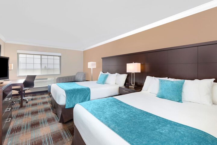 Room 40 of 61