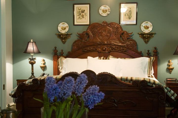 The Sanford House Inn & Spa