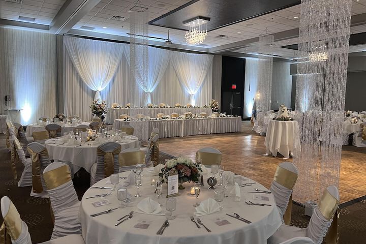 DoubleTree by Hilton Hotel Bloomington