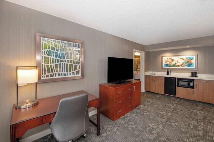 Courtyard by Marriott Oakland Airport