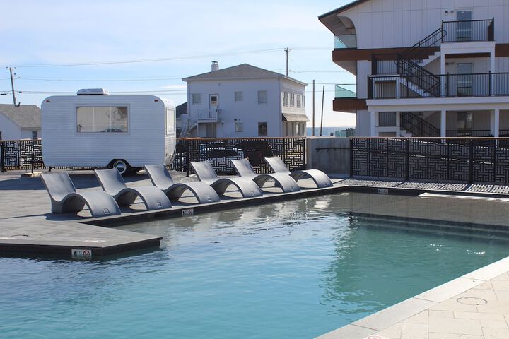 Pool 7 of 41