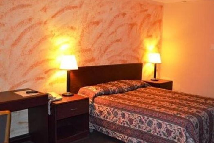 FAIRVIEW INN