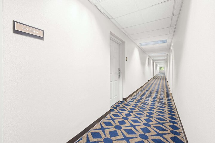 Hotel Interior 7 of 29