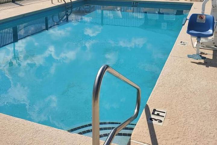 Pool 4 of 26