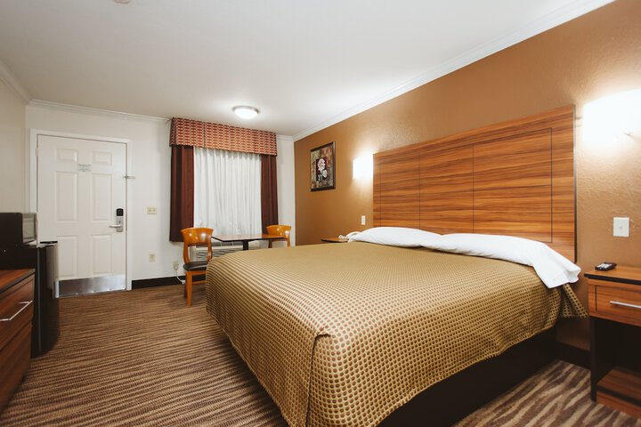 Room 26 of 31