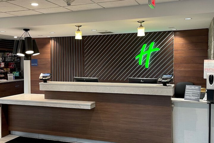 Holiday Inn & Suites Syracuse Airport - Liverpool by IHG