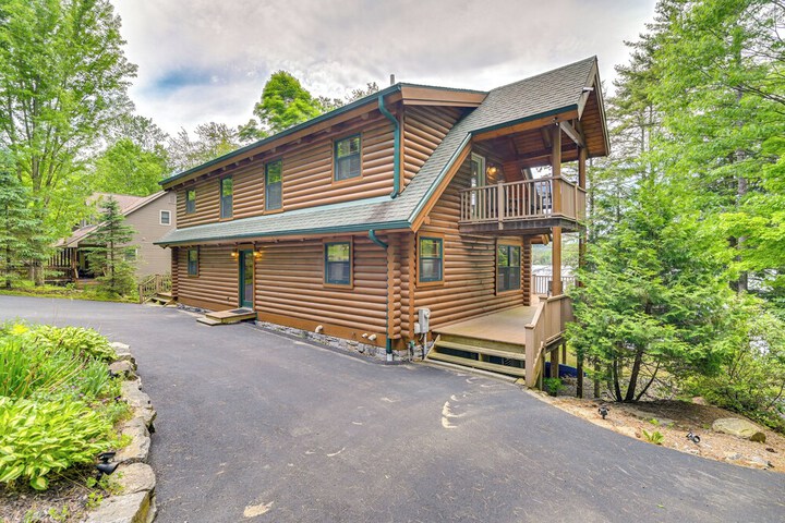Lakefront Corinth Log Home: Private Dock Fire Pit
