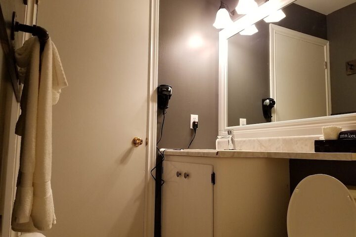Room 34 of 35