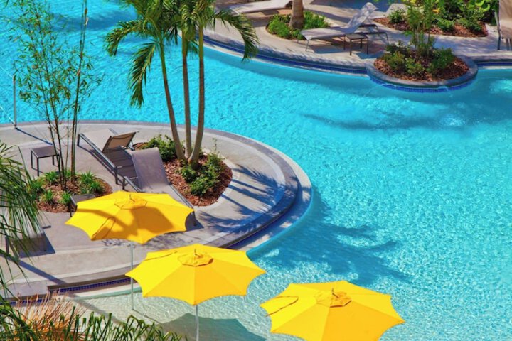 Pool 13 of 60