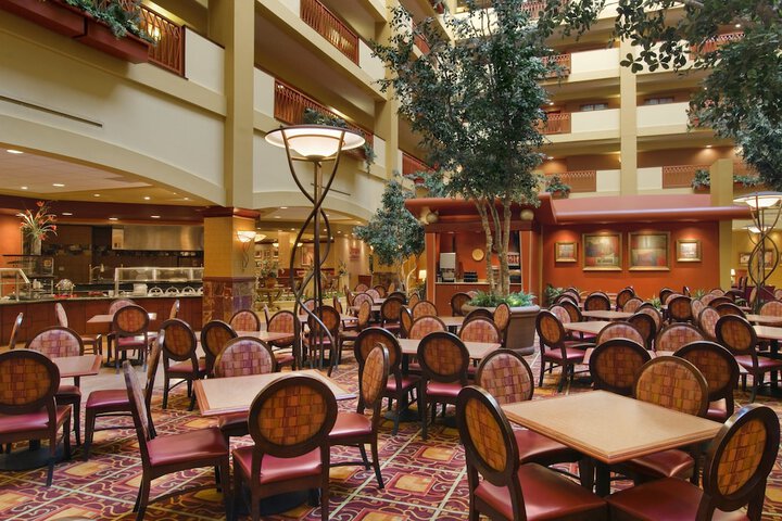 Embassy Suites by Hilton Hampton Convention Center
