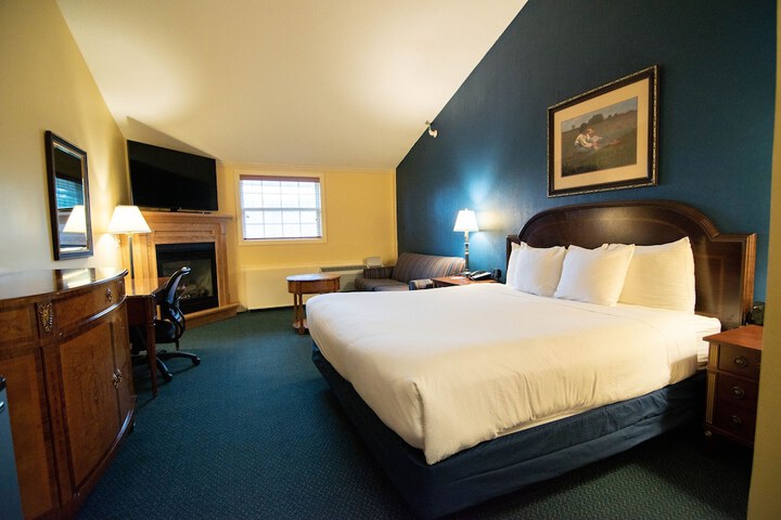 Room 34 of 86