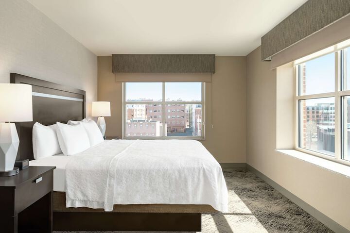 Room 10 of 47