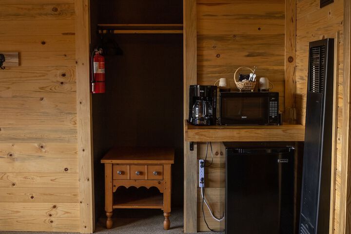 Room 25 of 164