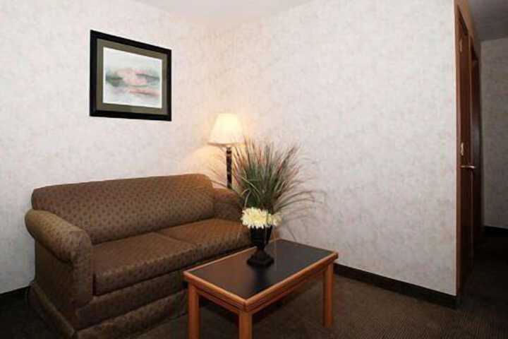 Room 12 of 33