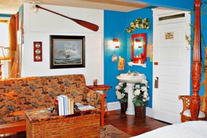 RAPHAEL INN