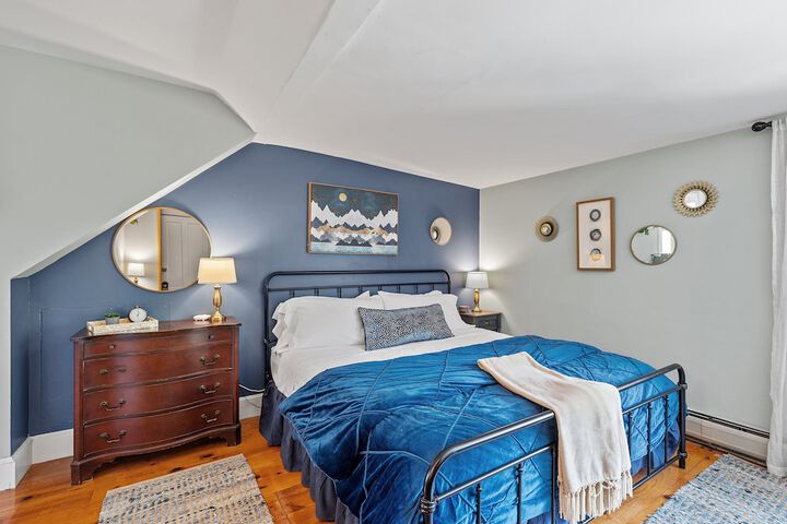 Room 22 of 115