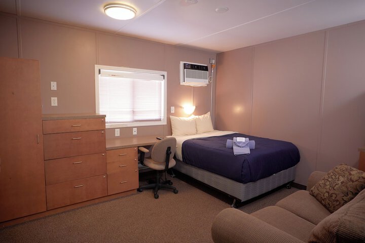 Room 30 of 49