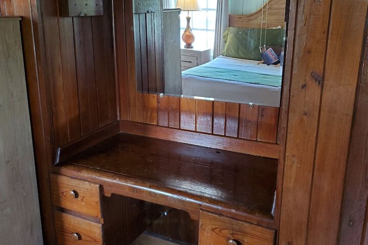 Room 120 of 219