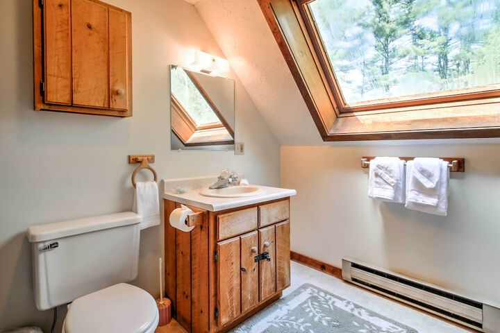Cozy Bartlett Townhome 3 Mi to Attitash Mountain