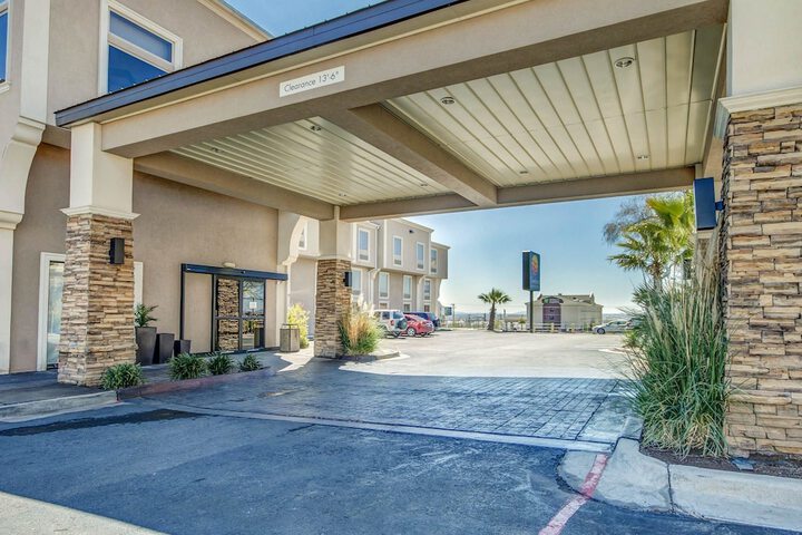 Hotel 3 of 45