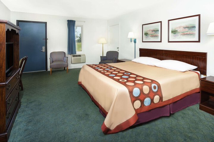 Room 7 of 23
