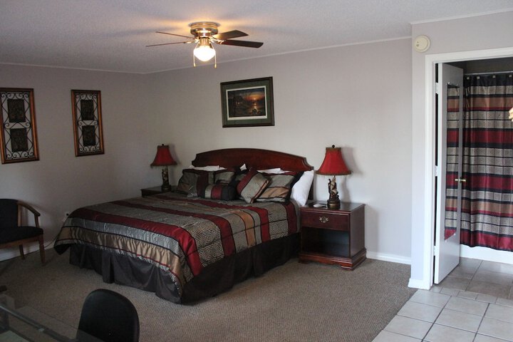 Room 85 of 219
