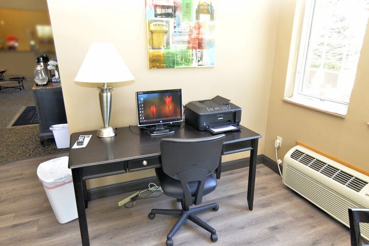 Business Center 113 of 118