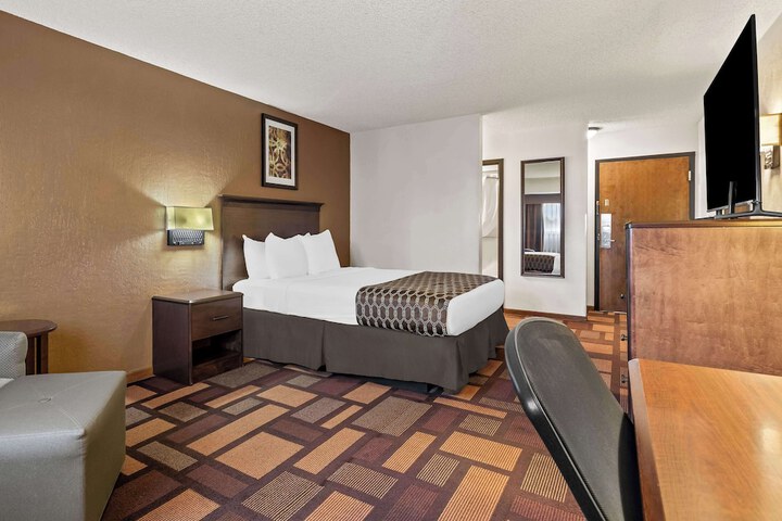 Room 44 of 57