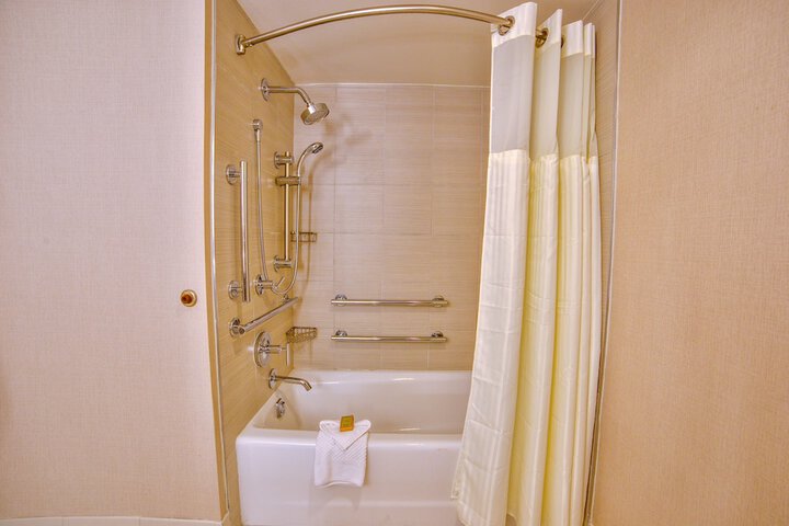Room 21 of 39