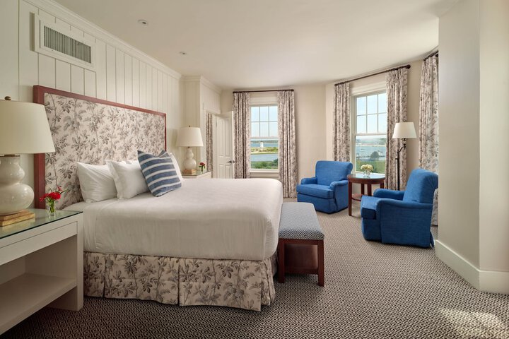 Harbor View Hotel