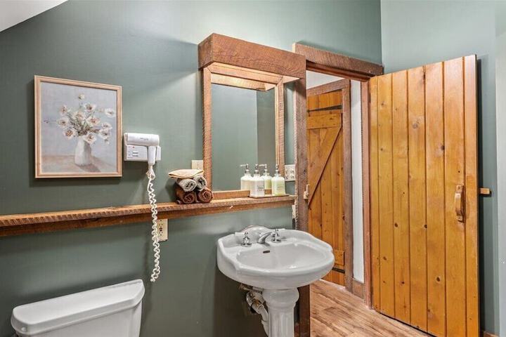 Laurel Valley Mountain Retreat