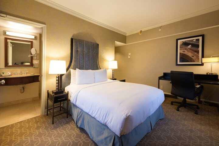 Room 34 of 154