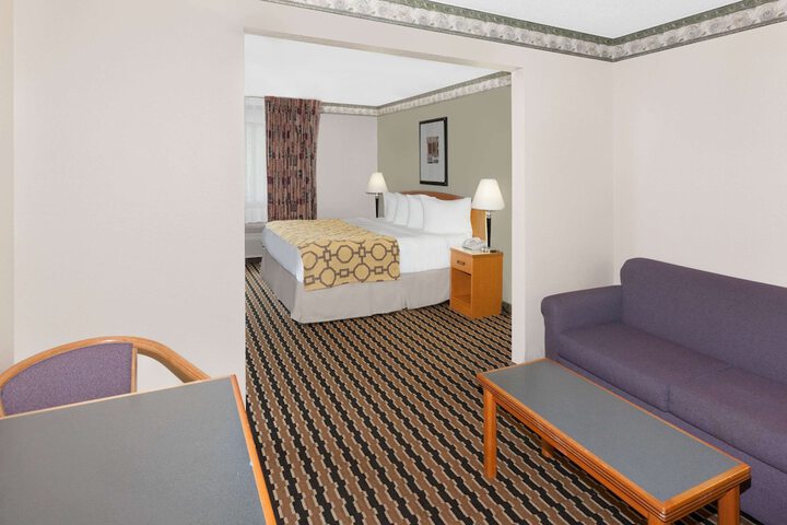Room 19 of 32