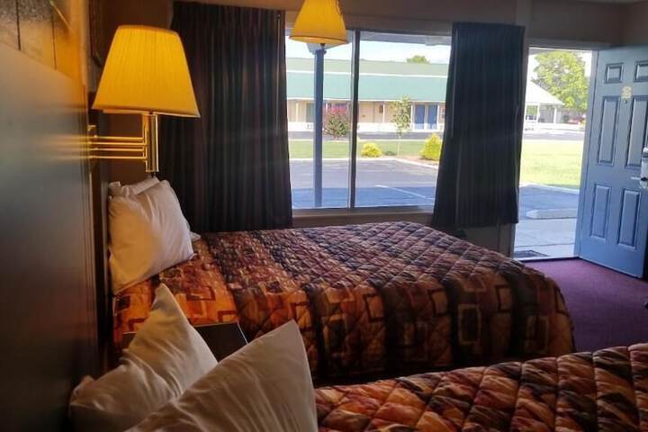 Room 10 of 10