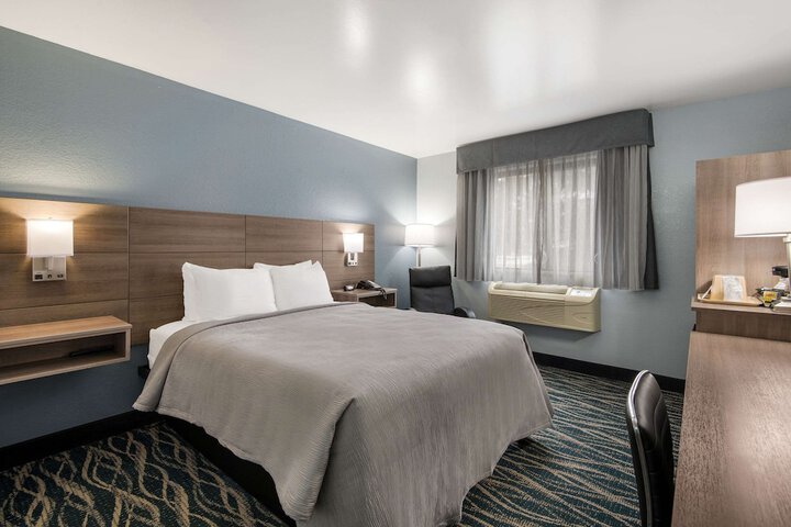 Room 26 of 50