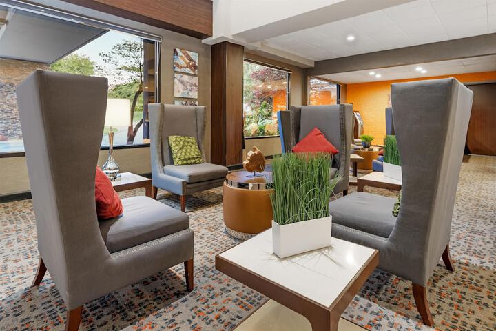 Best Western Plus Miamisburg-Dayton Suites Banquets & Hotel