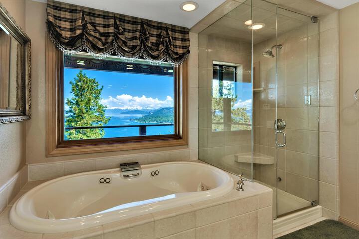 Lx10: Lake View Jewel Estate With Pool Table