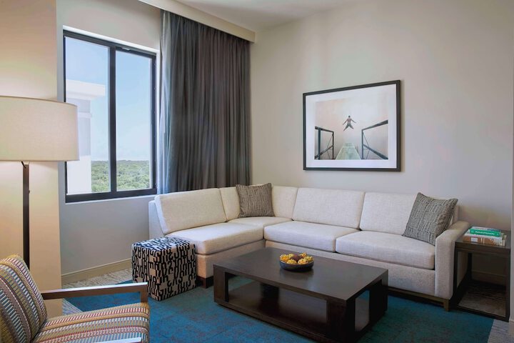 THesis Hotel Miami Coral Gables Curio Collection by Hilton